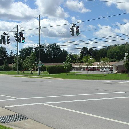 Fels Three Crown Motel Clarence Esterno foto