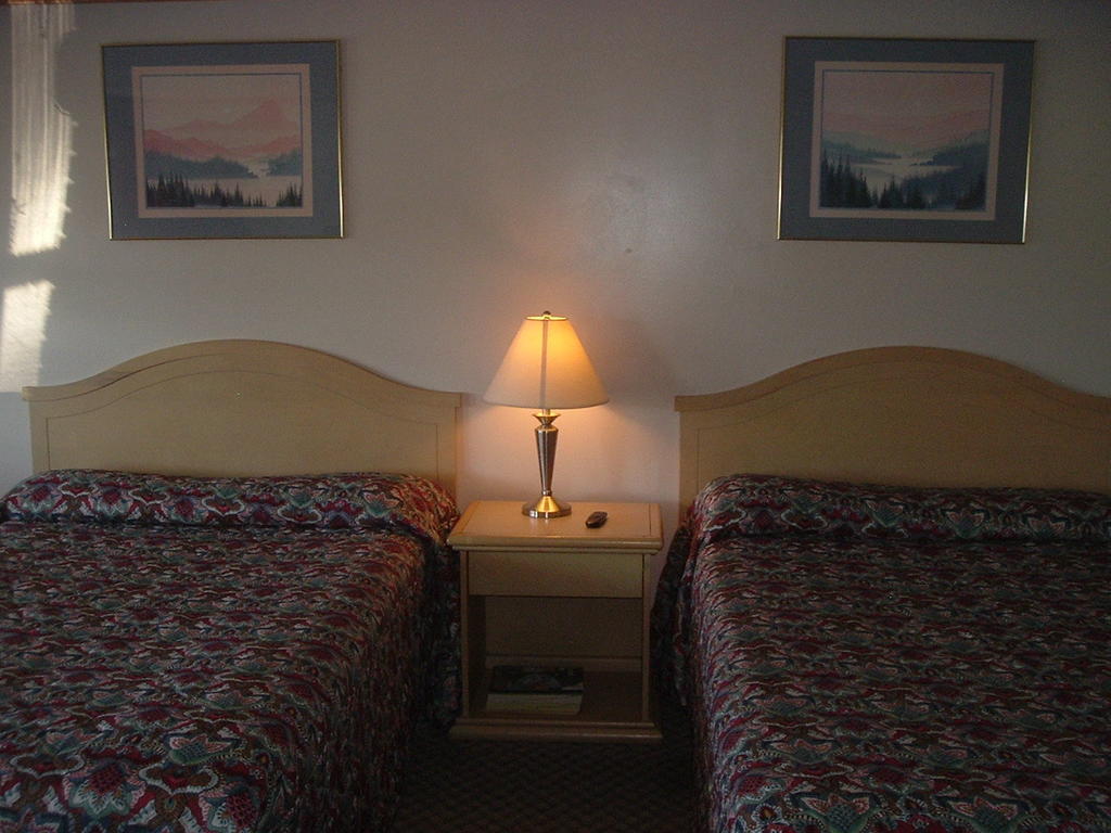 Fels Three Crown Motel Clarence Esterno foto